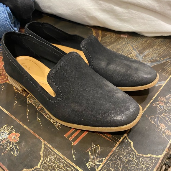 Clarks Leather Pure Hall Loafer - Picture 2 of 9